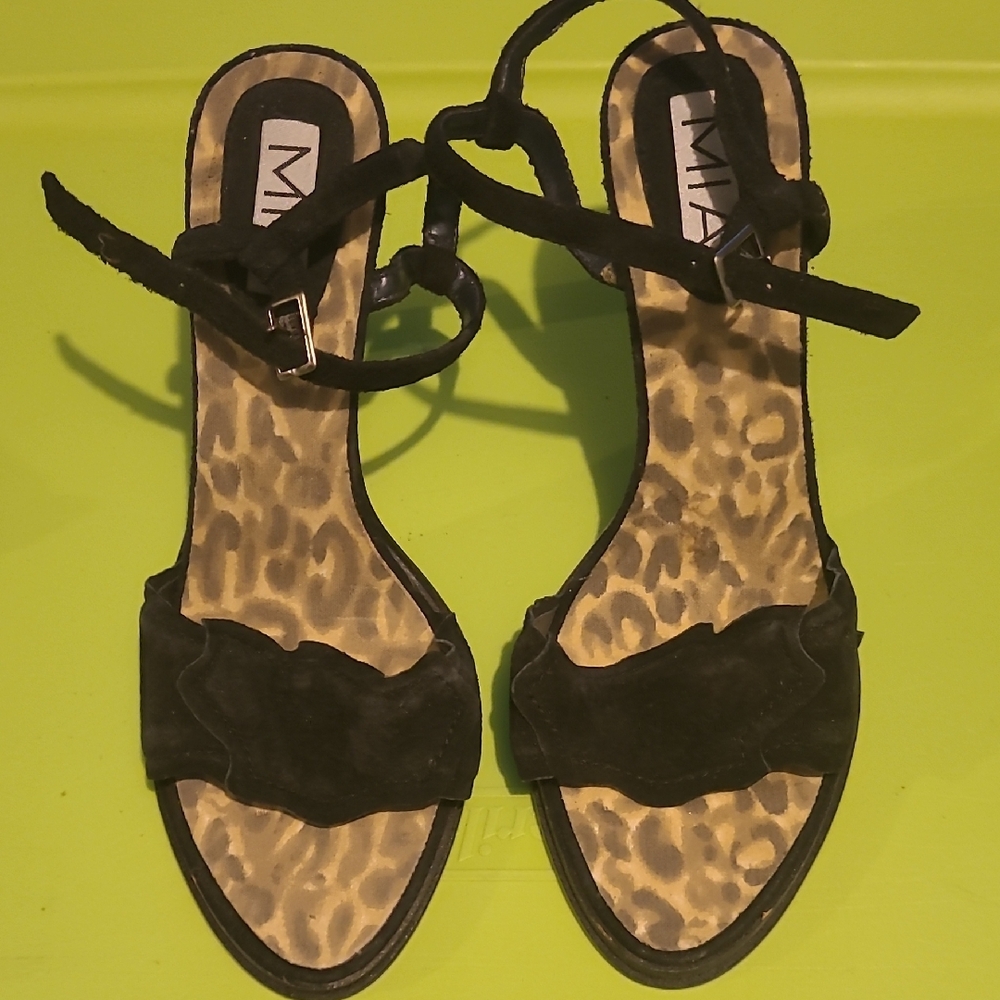 MIA Black Sandals with Ankle Straps and Textured Design